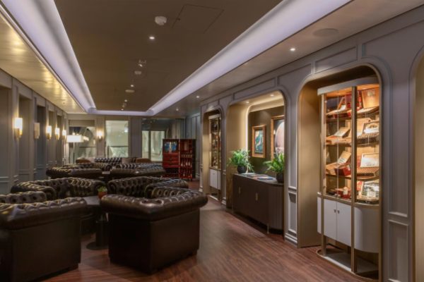 Silver Ray Gallery Image